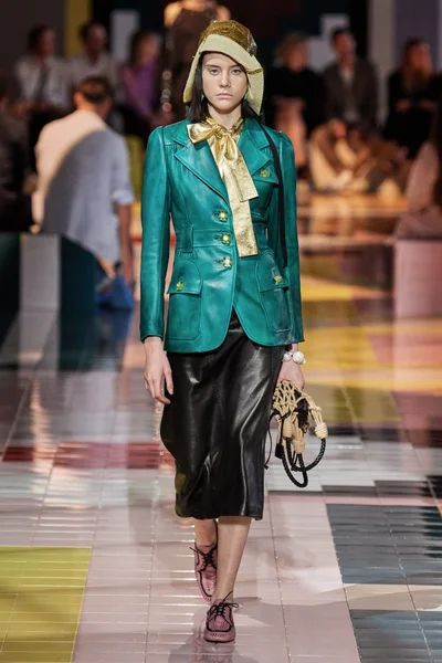 Look 42